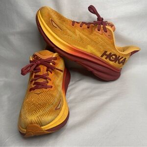 Hoka One One Clifton 9 Shoes Mens Size US 8.5D Amber Haze Sherbet 1127895 AHSH